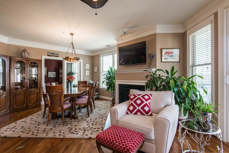 Newtown Square, PA – Living Room