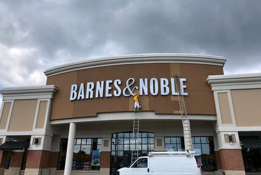 Exterior of Barns and Noble repainted Preview Image 1