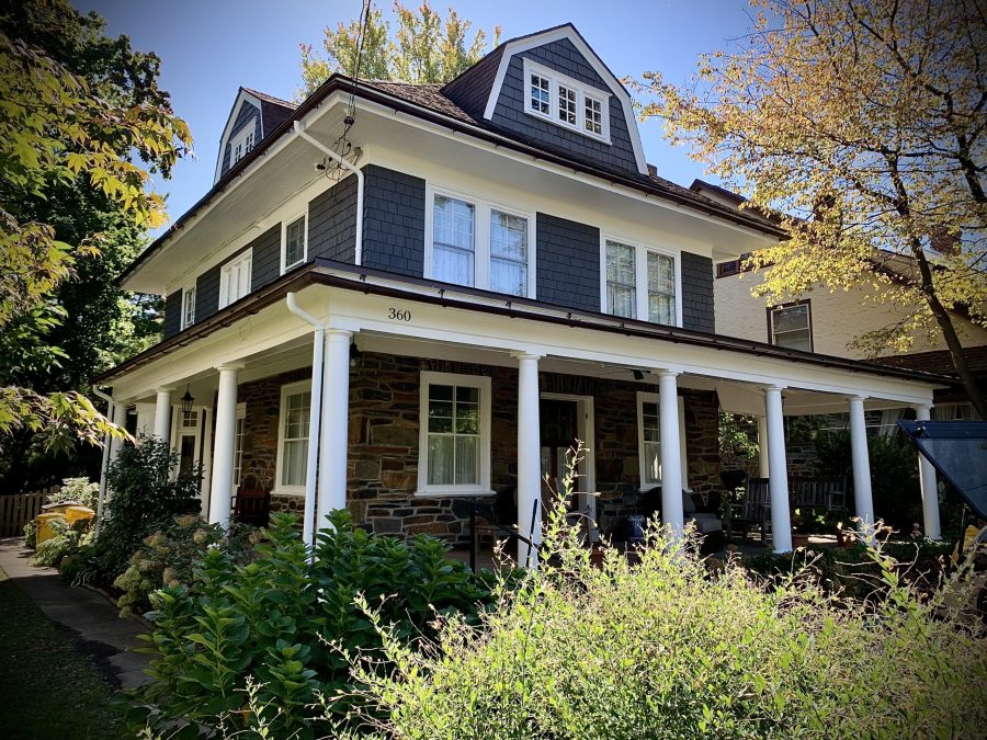 navy blue painted brick exterior Preview Image 1