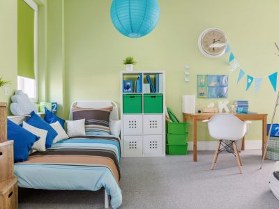 limegreen_kids_bedroom_toys