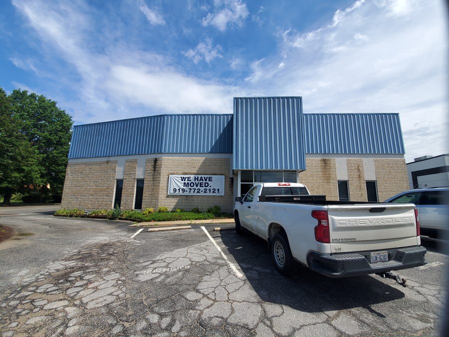 Front Entrance (Before) Preview Image 1