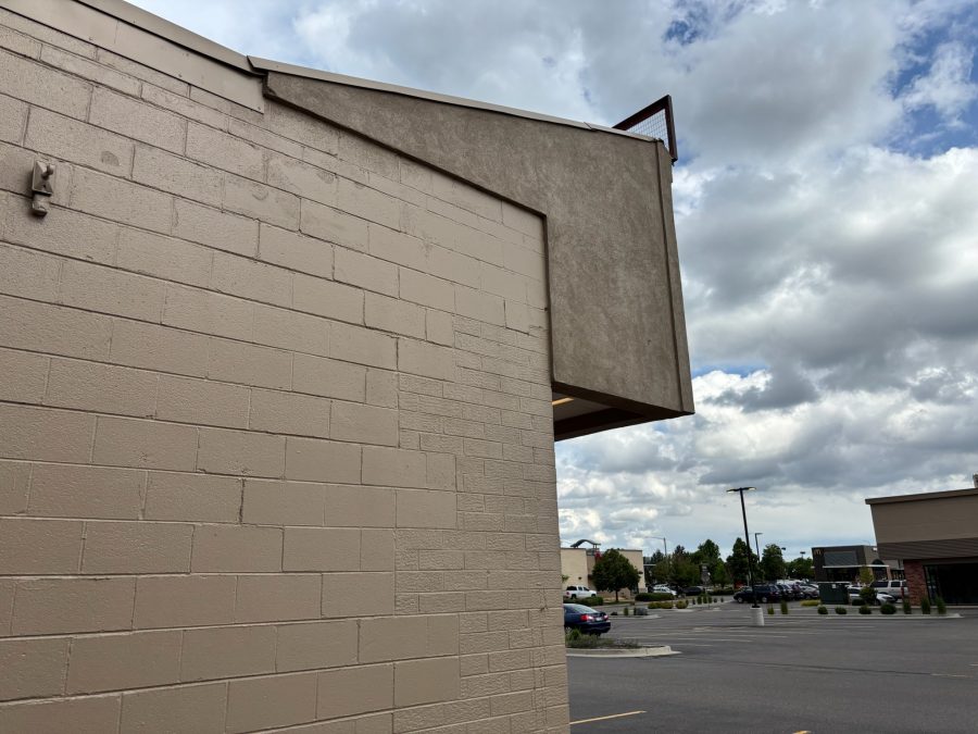 shopping center after repaint Preview Image 5