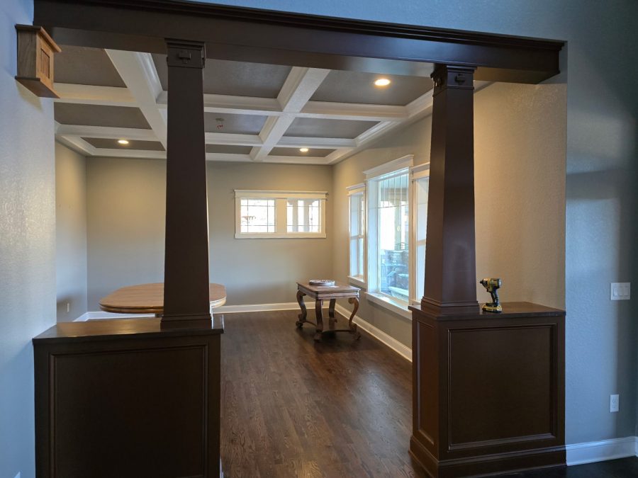 room with coffered ceiling Preview Image 1