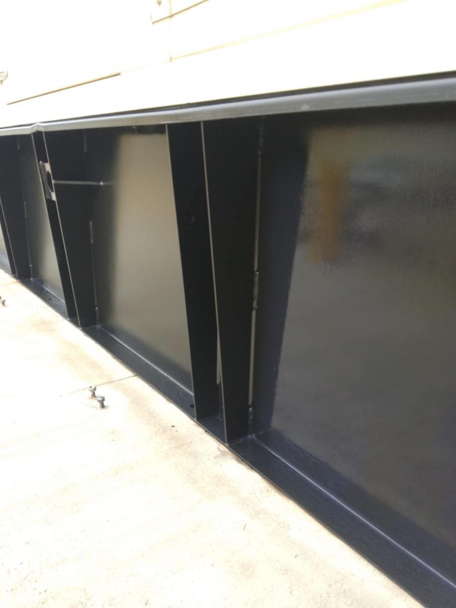 repainted black metal generator and fulel tank Preview Image 1