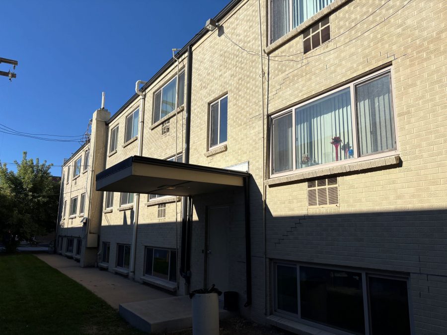 multi-unit housing buidling exterior before repaint Preview Image 10