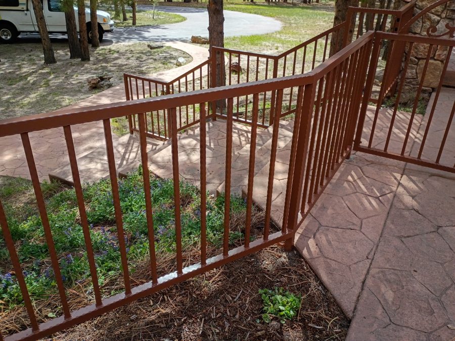 painted wrought iron fence Preview Image 4