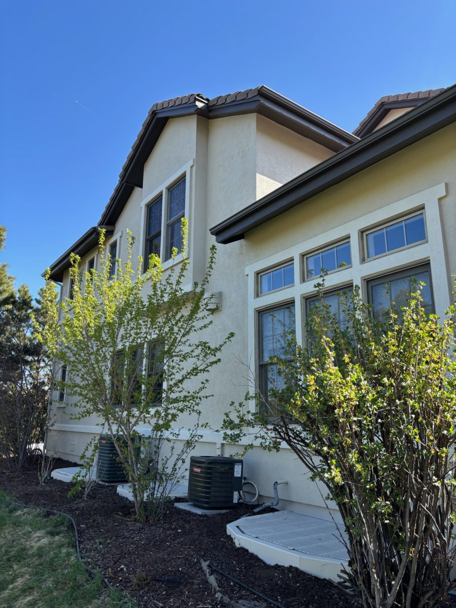 side view of house Preview Image 3