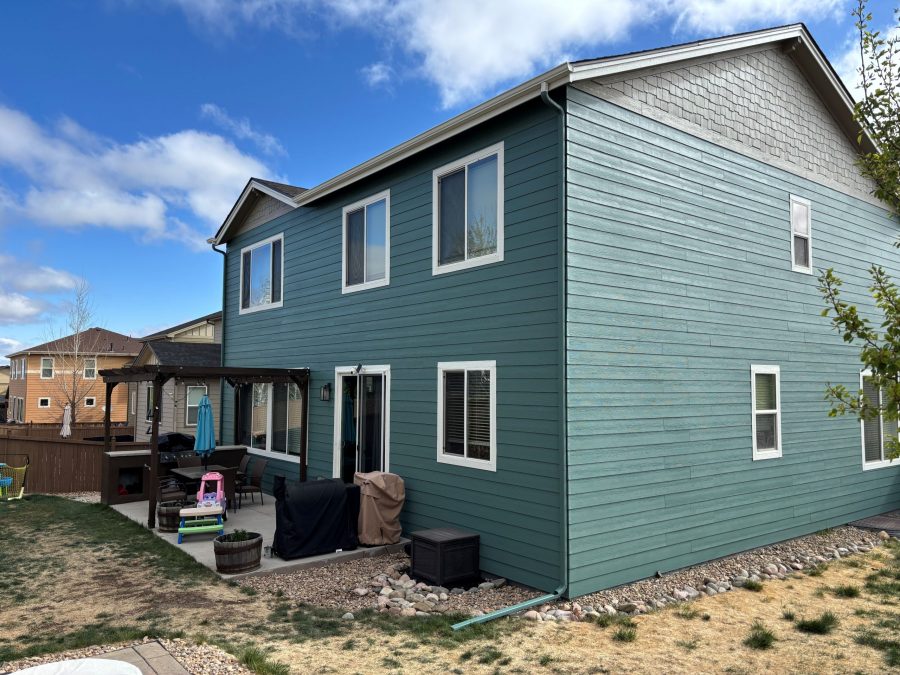 house exterior with teal painted siding Preview Image 4