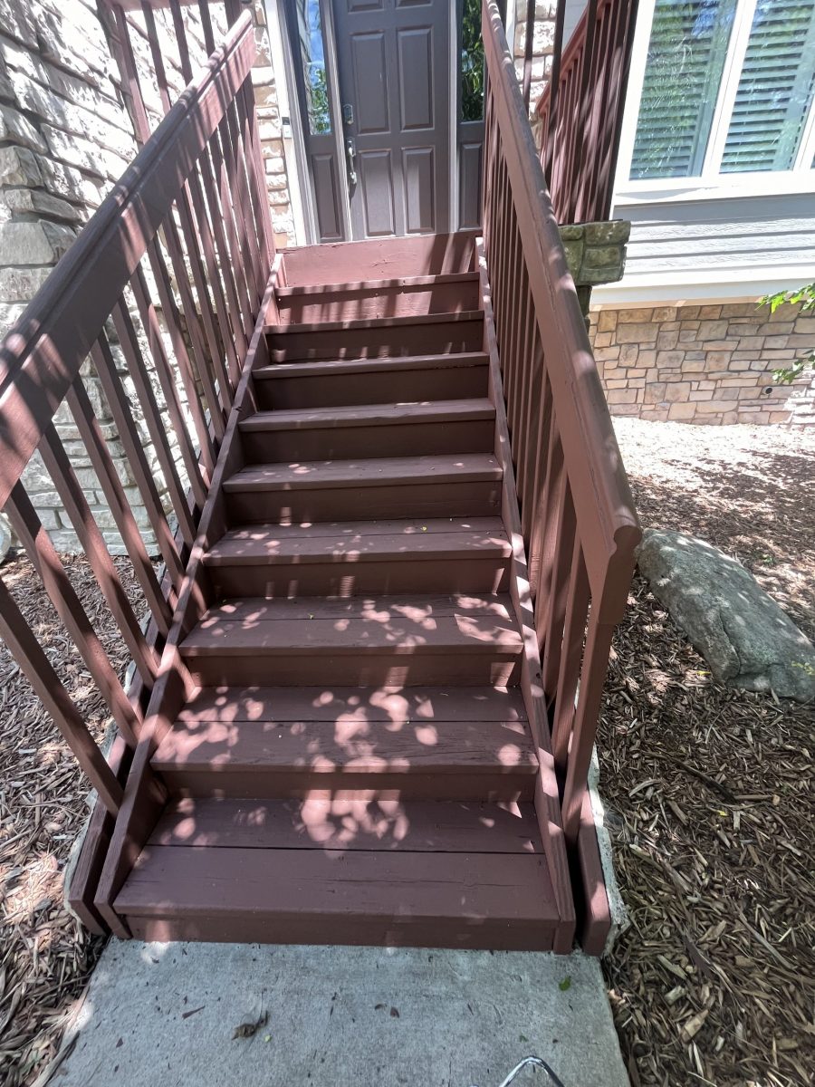 stained deck steps Preview Image 4