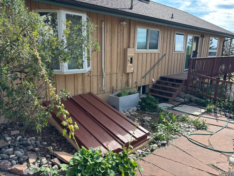 painted exterior of house with wood siding Preview Image 5