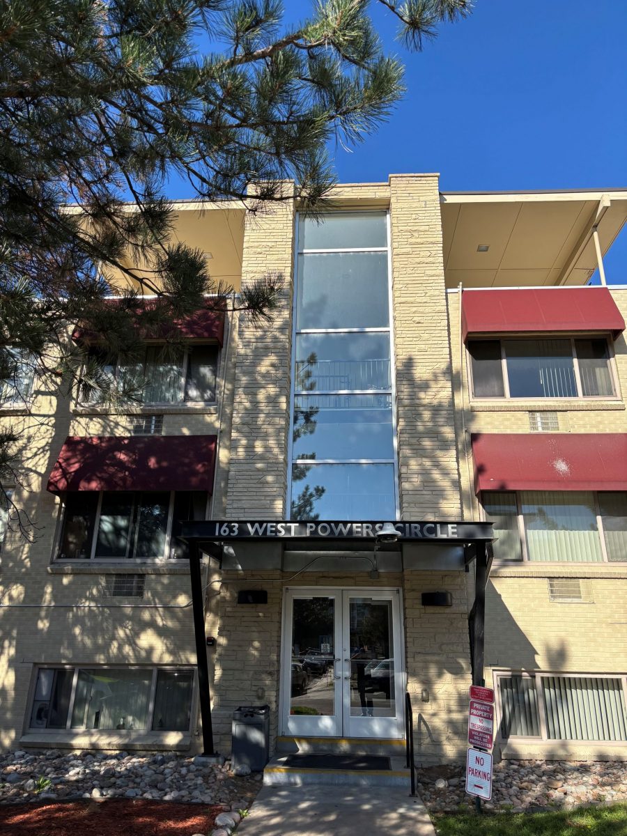 multi-unit housing buidling exterior before repaint Preview Image 13