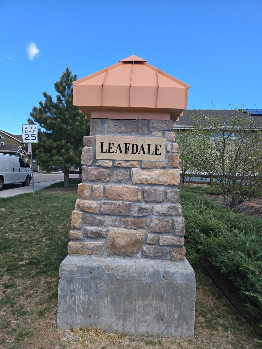 hoa community sign after cleaning and paint retouch Preview Image 2