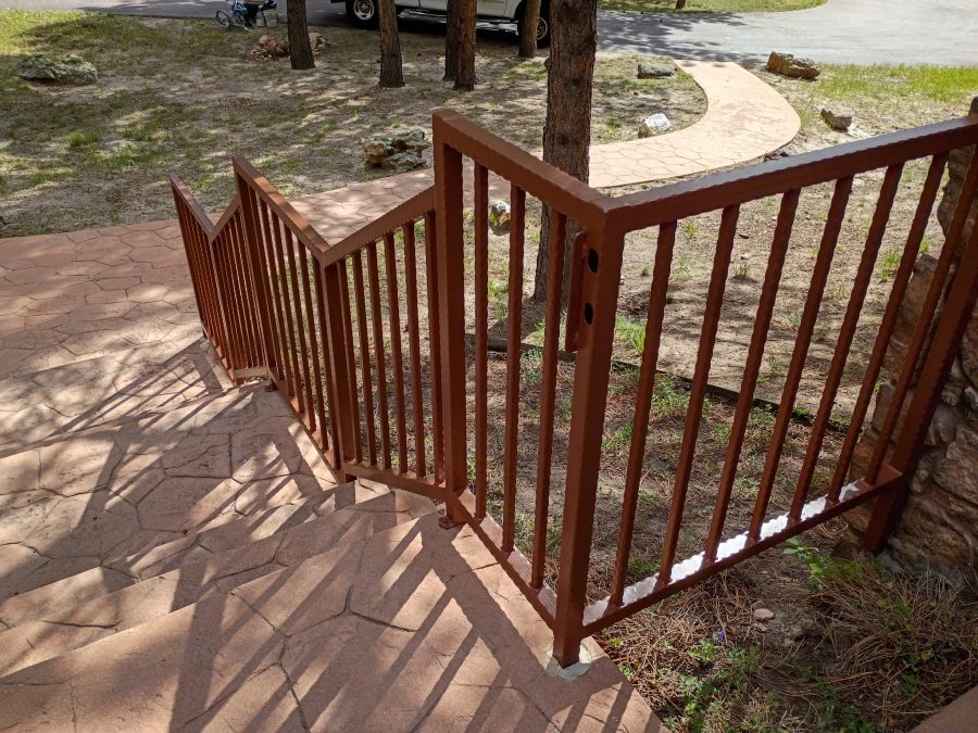 painted wrought iron fence Preview Image 5