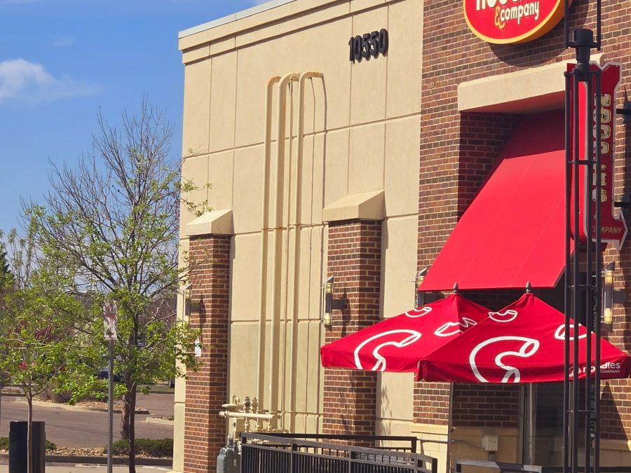repaired stucco on shopping mall exterior Preview Image 2