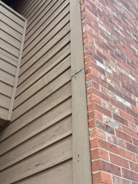 damaged siding on condo exterior Preview Image 10