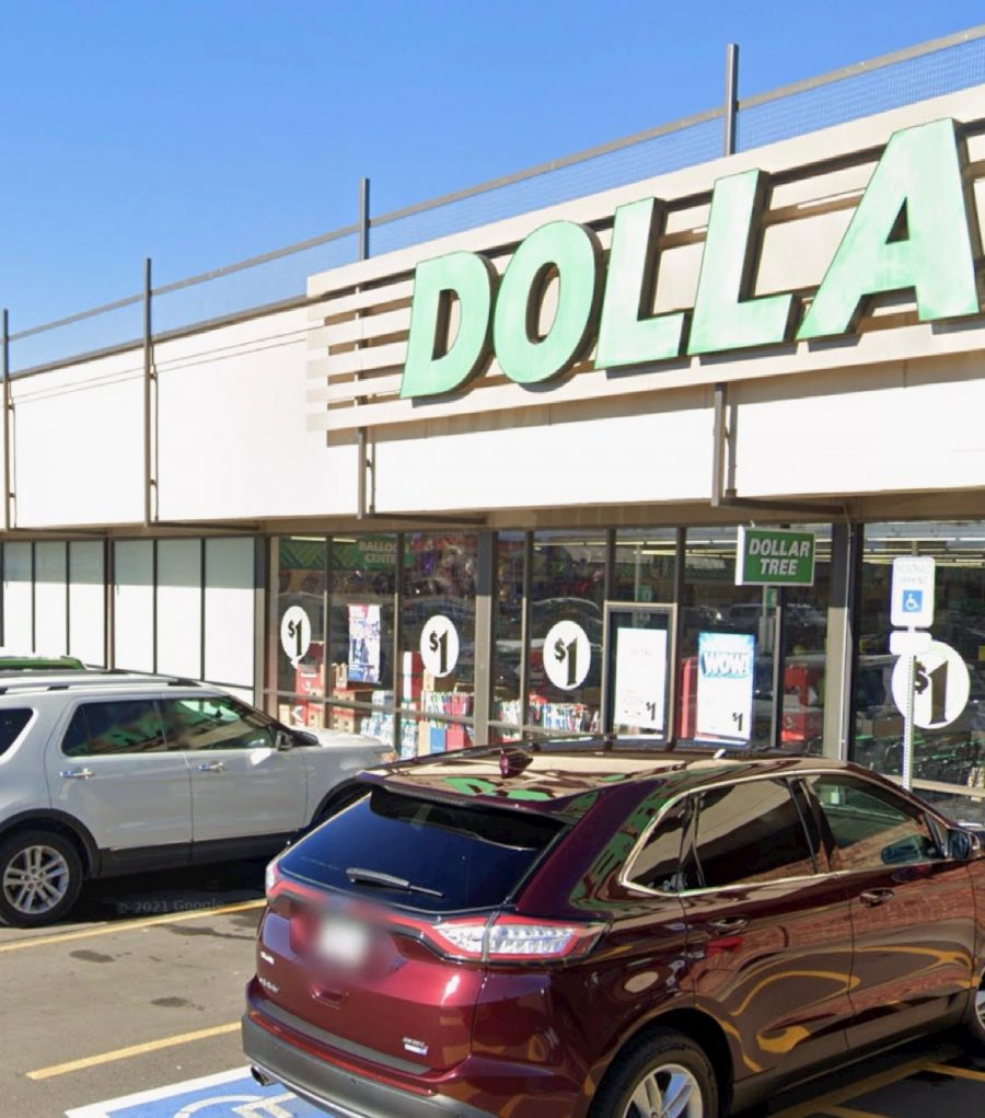 cars parked in front of shopping center Preview Image 9