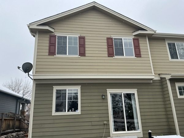 house with two toned siding Preview Image 5