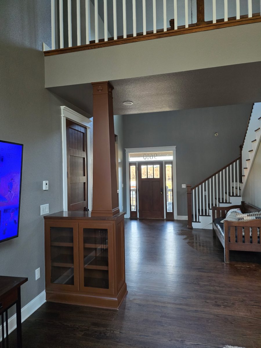 foyer of home Preview Image 3