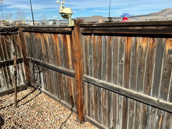 worn wooden fencing Preview Image 3