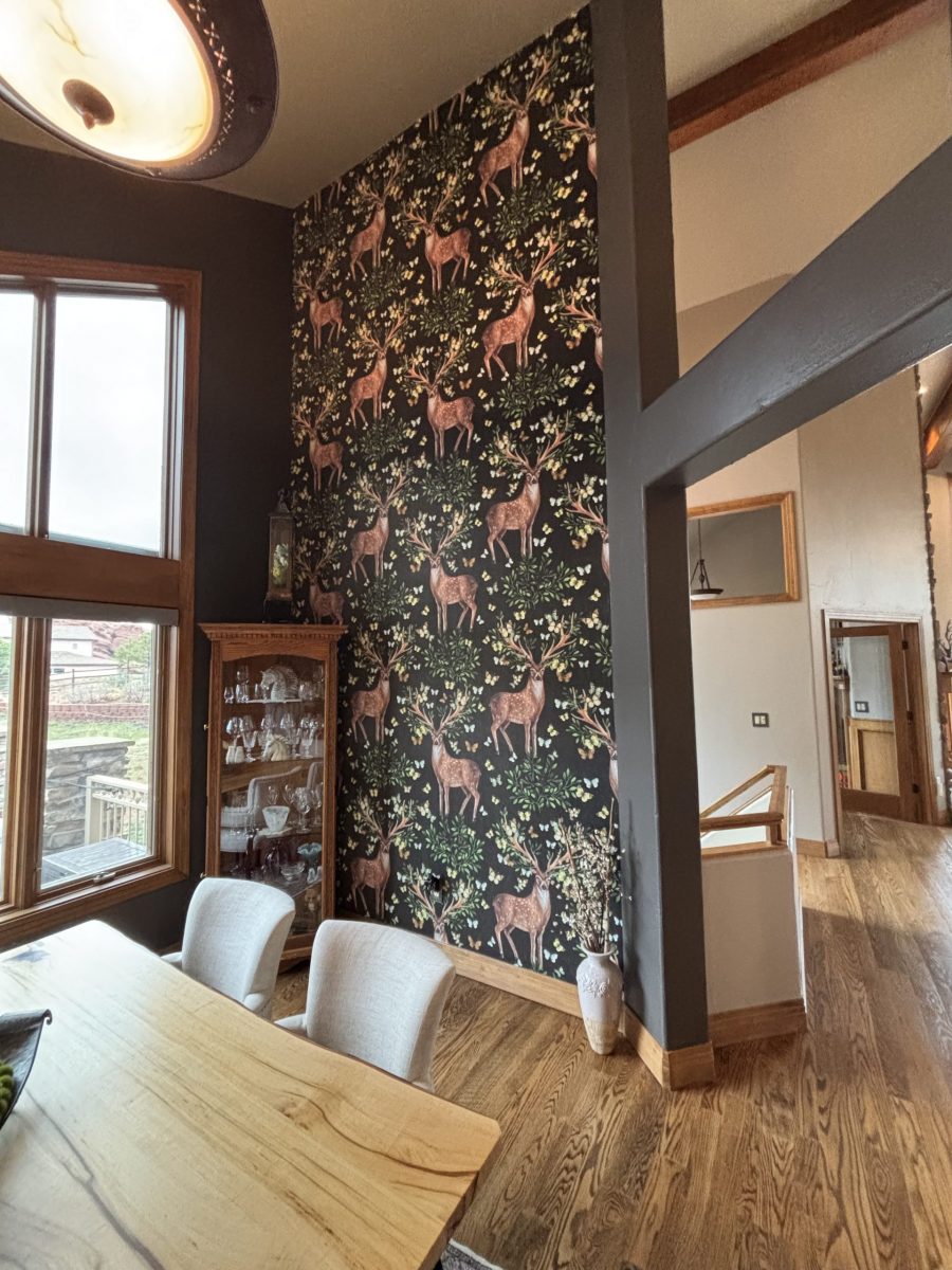 home interior room with wallpapered wall Preview Image 1