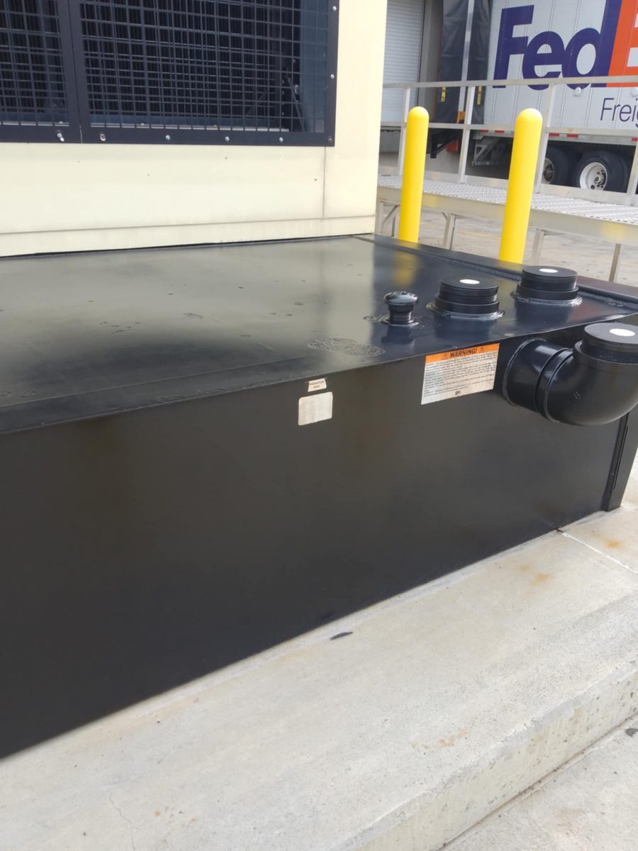 repainted black metal generator and fulel tank Preview Image 3