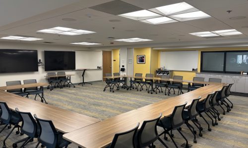 Bright & Professional Meeting Space