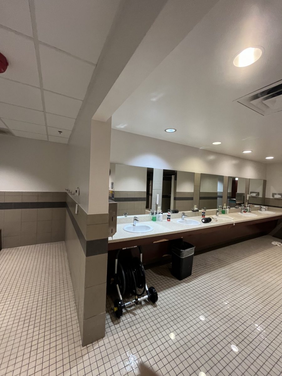 locker room sink counter Preview Image 2