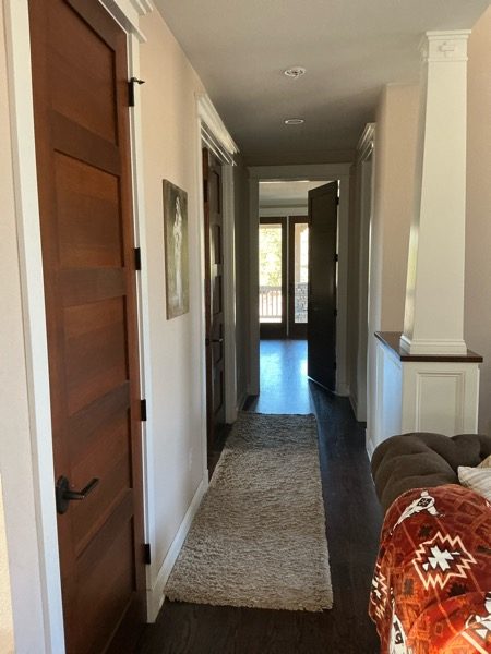 home hallway Preview Image 8