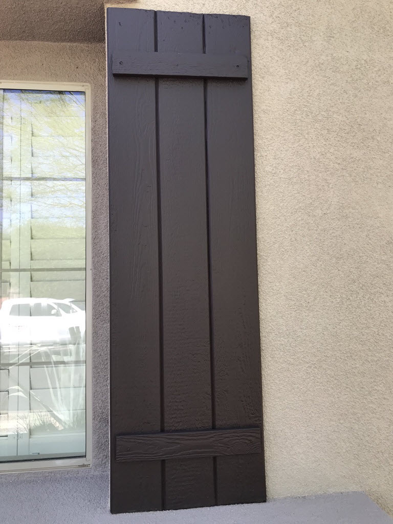 Some Bondo work, sanding, and fresh coats of paint brought this shutter back to life. The Cave Creek homeowners could not be happier with the outcome! 