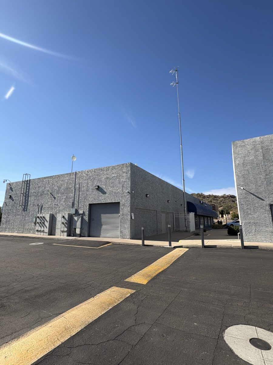 shopping center building before repaint Preview Image 7