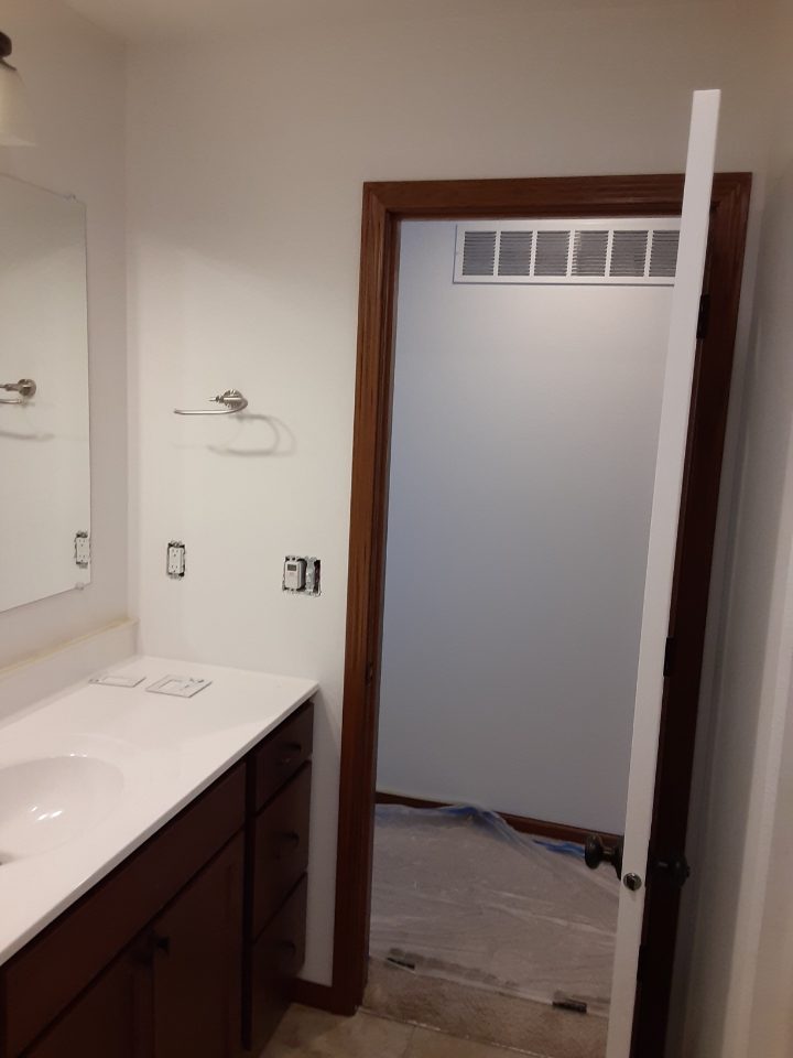 bathroom after painting Preview Image 3