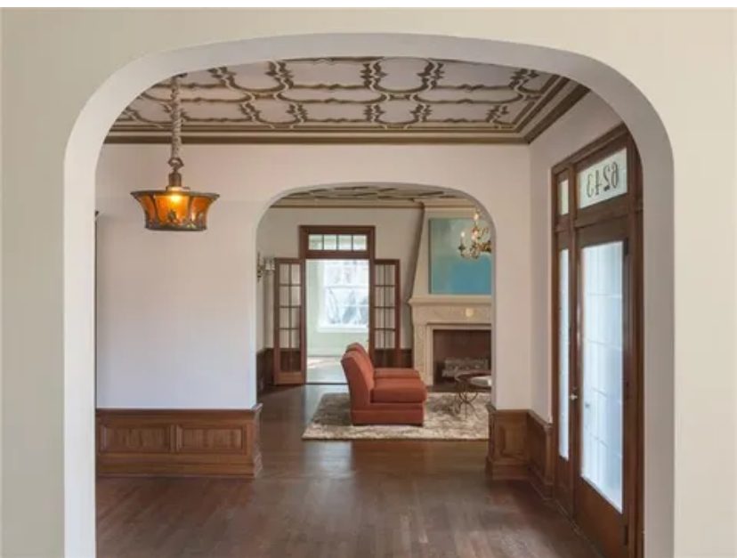 interior home entryway with patterned inlay ceiling Preview Image 10