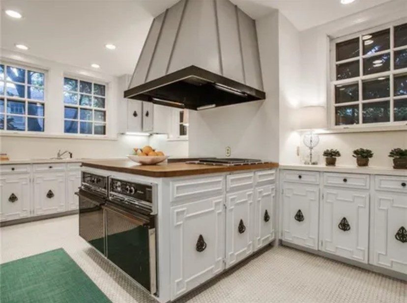 white painted kitchen with large oven hood Preview Image 2