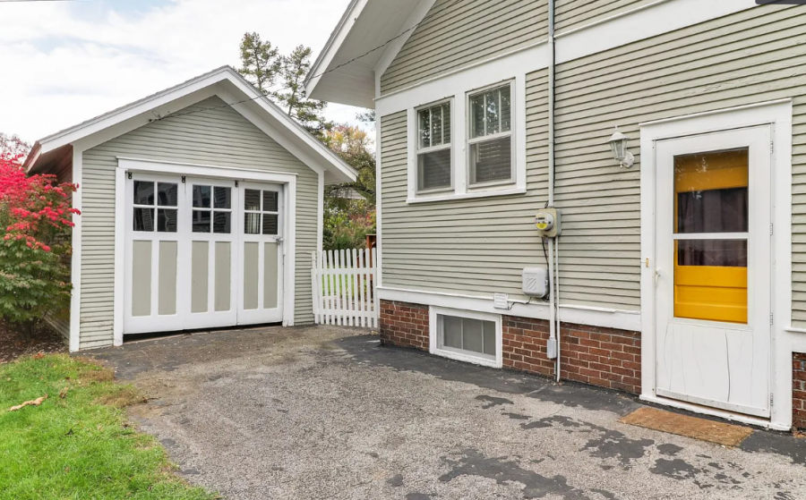 side of house and detached garage Preview Image 5