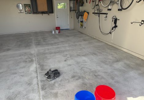 home garage with concrete floor