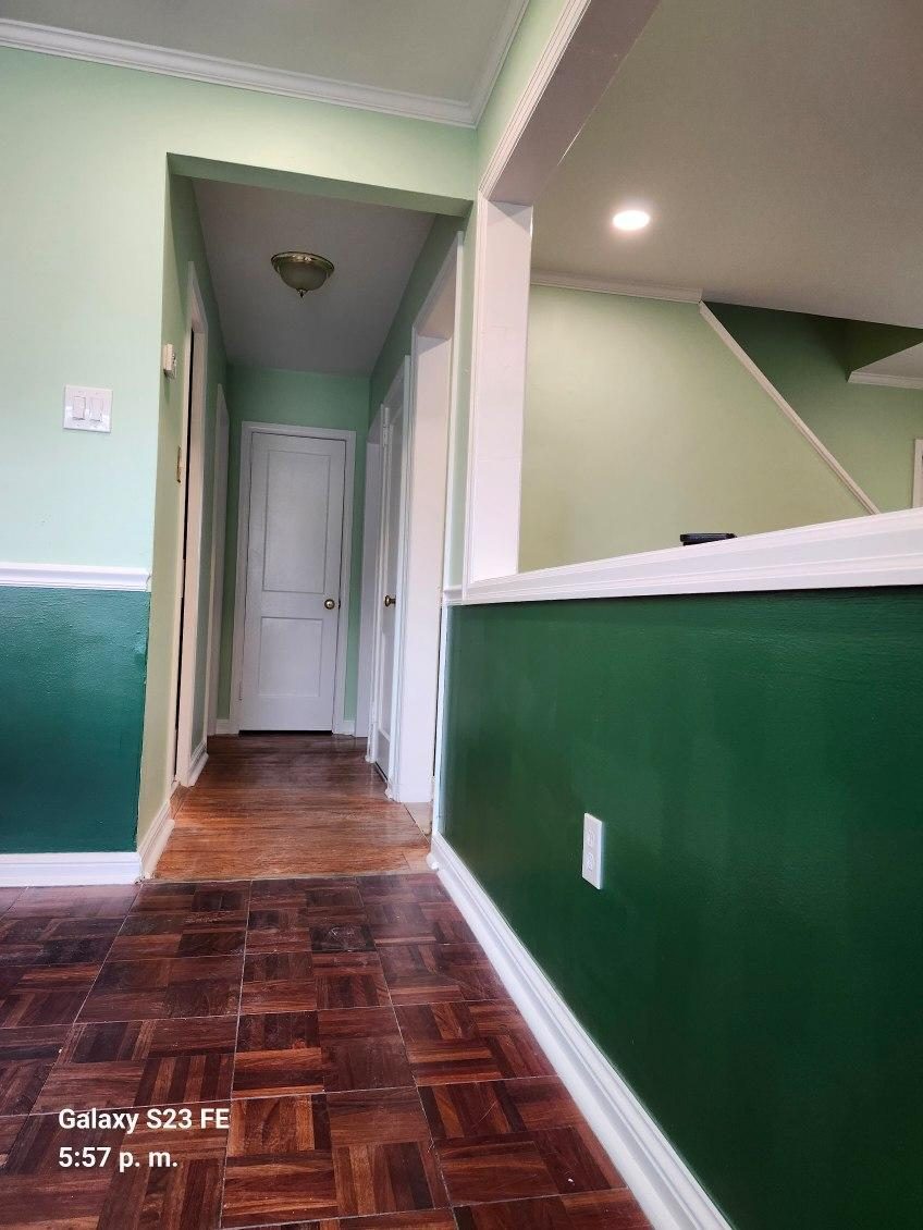 hall painter Preview Image 1