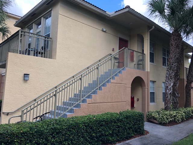 Commercial Painting – HOA Before