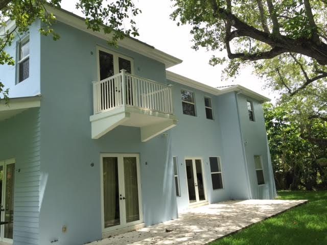 Exterior in Pinecrest Preview Image 1