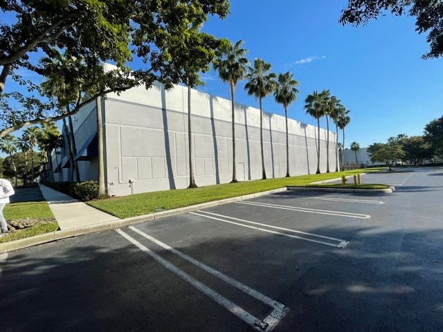 Crisp Parking Lines Preview Image 3