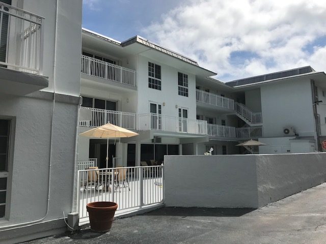 Key Islander Condominiums - Common Area Preview Image 1