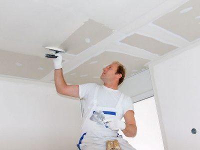 Professional Painter working in Northeast Houston