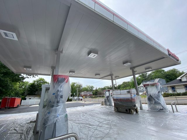 speedway gas station in ridgewood after being repainted Preview Image 3