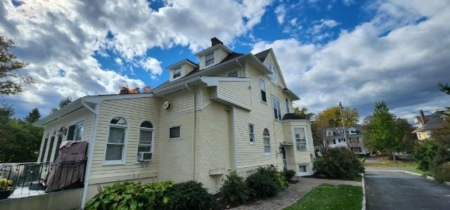 photo of repainted home in bound brook nj Preview Image 2