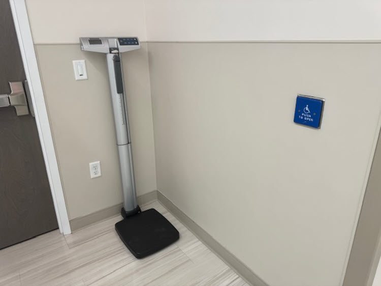 photo of repainted medical center in union city Preview Image 2