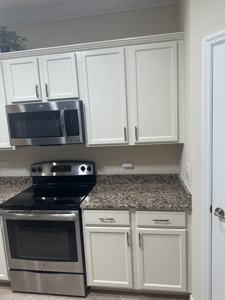 professional cabinet painters Preview Image 1