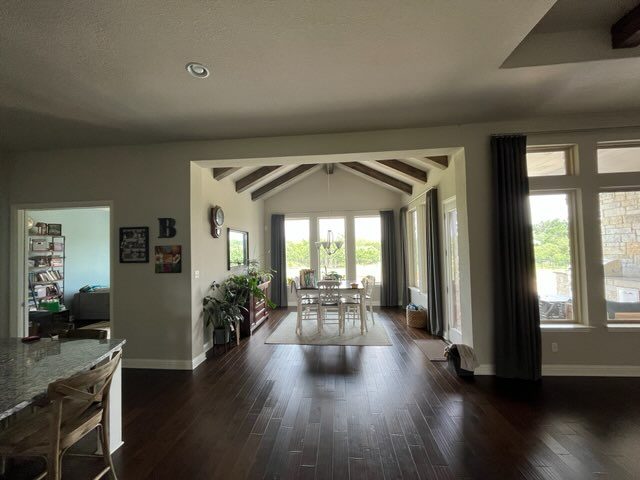 breakfast nook in home Preview Image 5