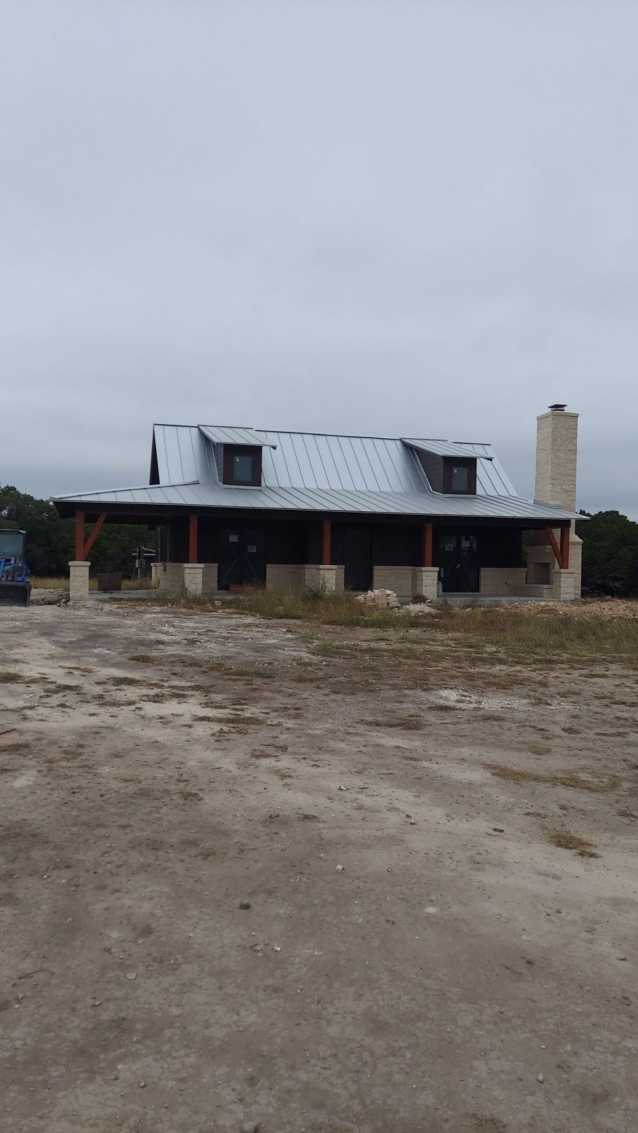 straight on view of back of house Preview Image 5