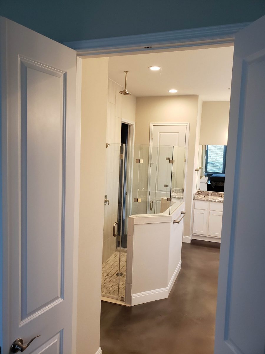white painted bathroom with shower lights on Preview Image 4