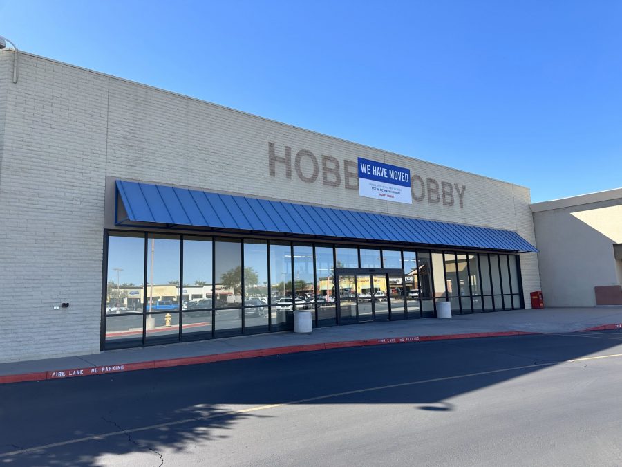 hobby lobby front store with sign shadow Preview Image 1