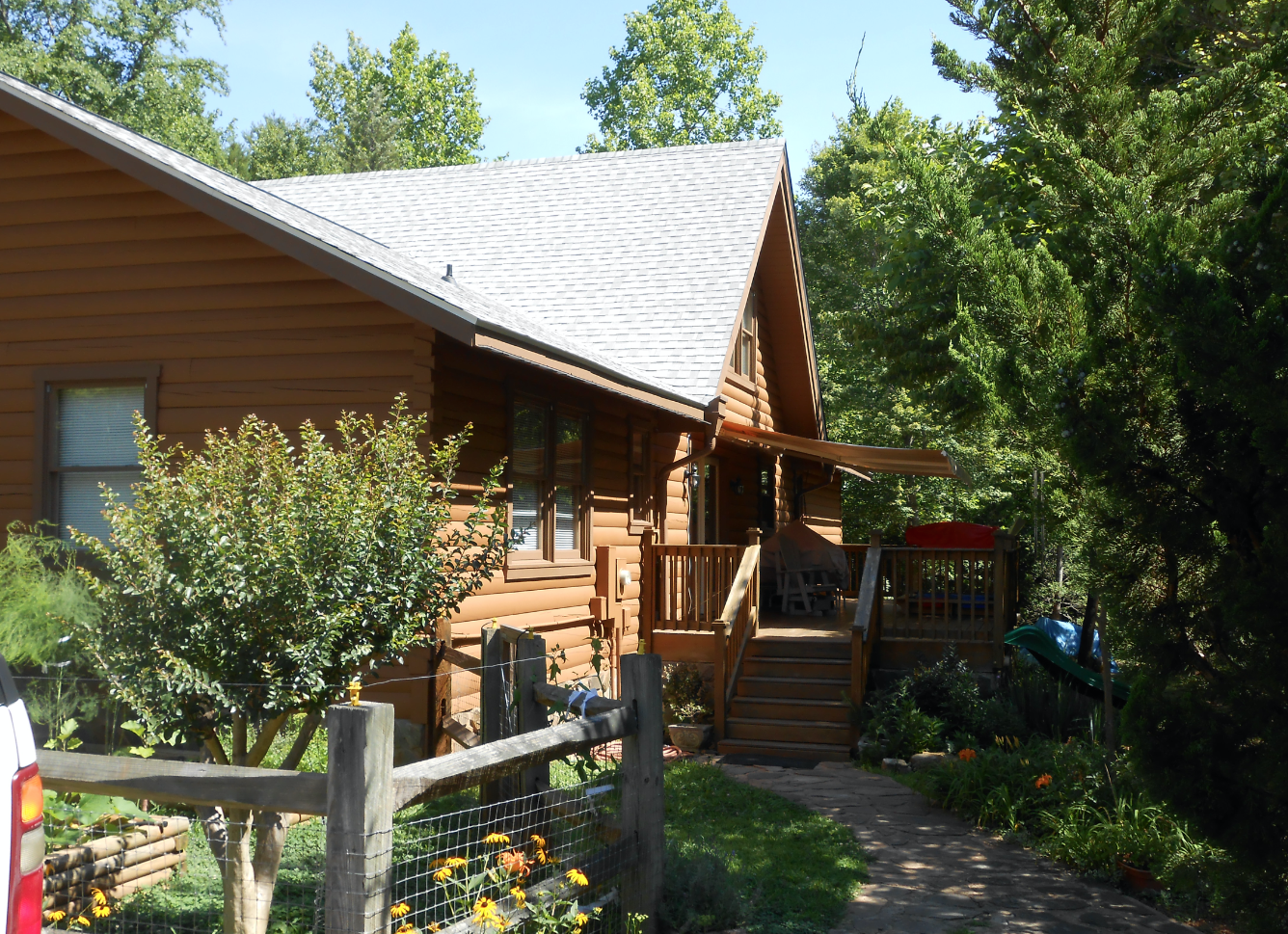 paint log cabin